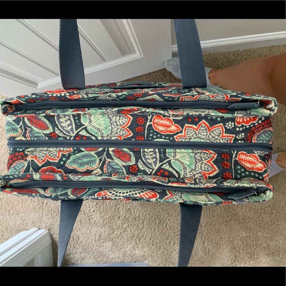 SOLD ON M. Vera Bradley Triple Compartment - Picture 3 of 3